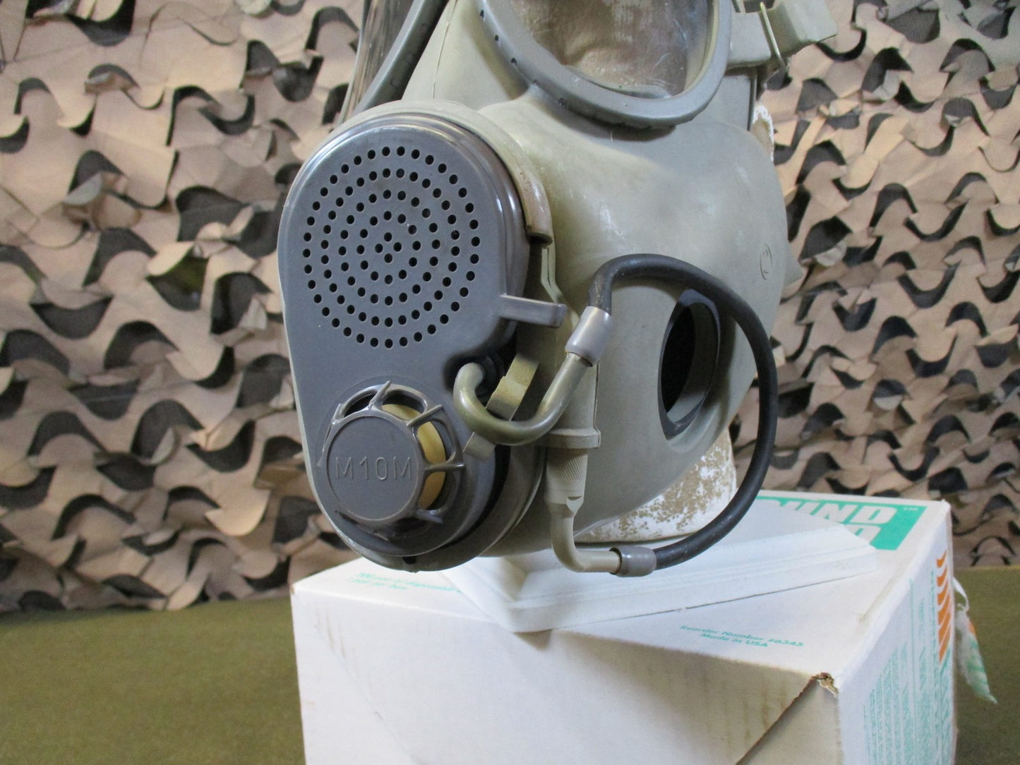 Military Surplus M10M Gas Mask Kit with Carry Bag and Accessories size 2 two