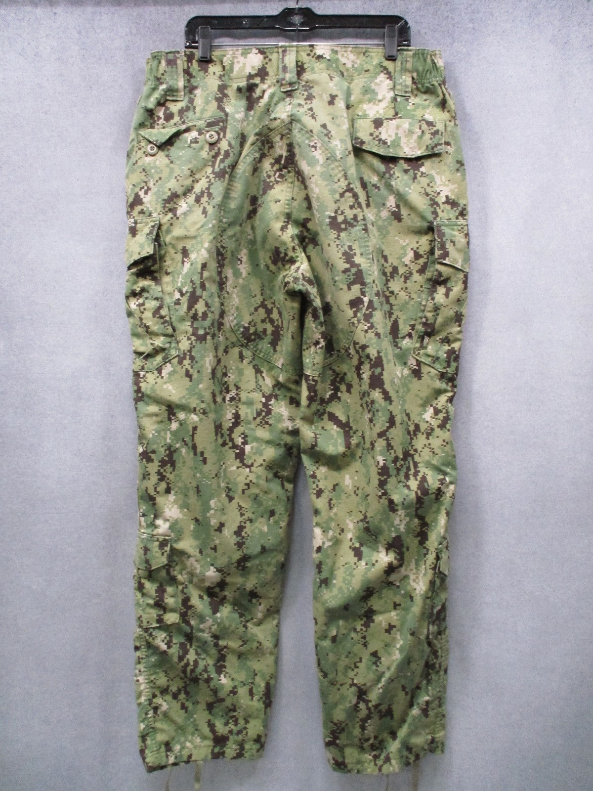 USGI US Navy NWU Type III AOR2 Woodland Camo Trousers XL Long 8405-01-574-7750