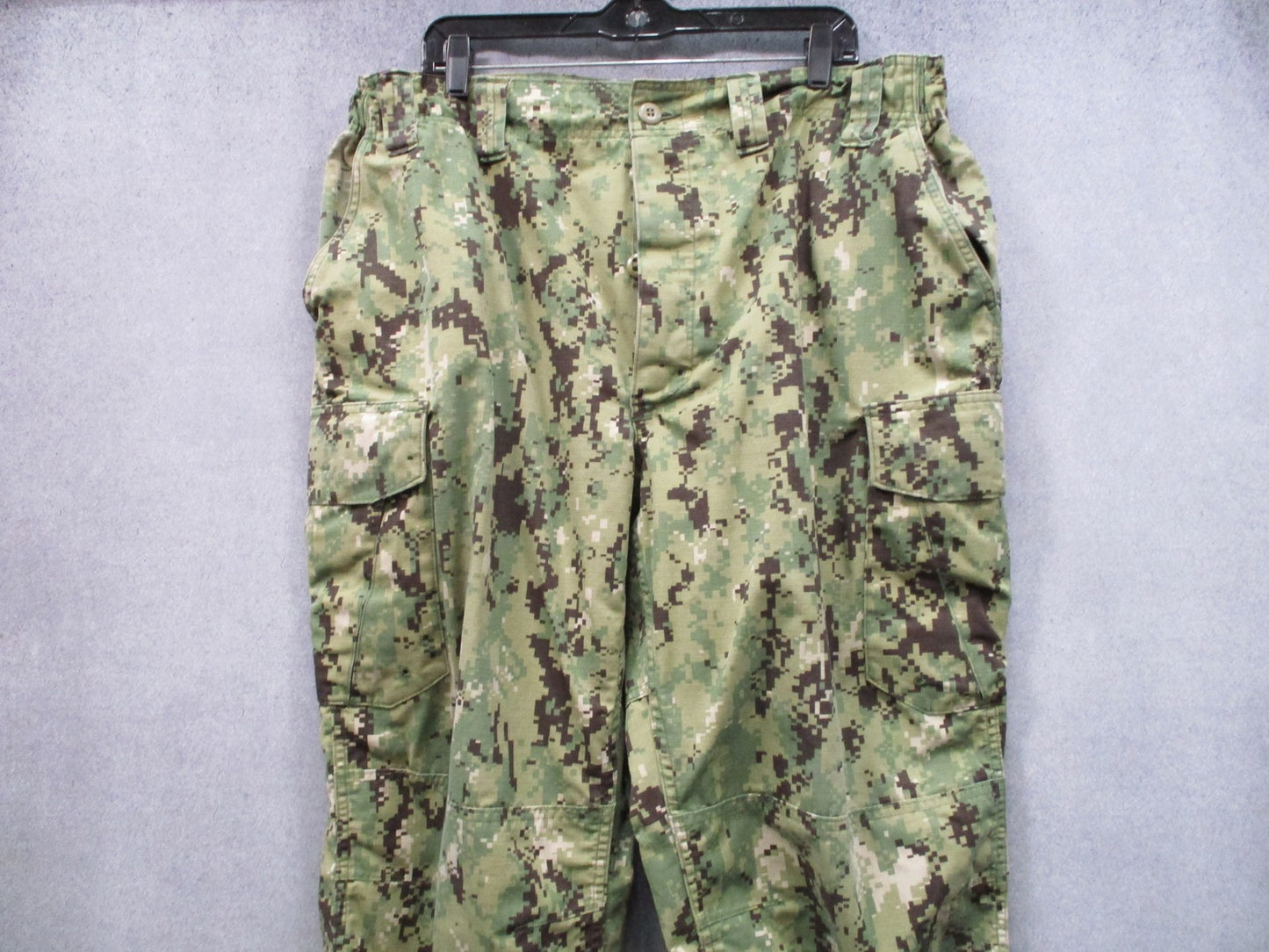 USGI US Navy NWU Type III AOR2 Woodland Camo Trousers XL Long 8405-01-574-7750