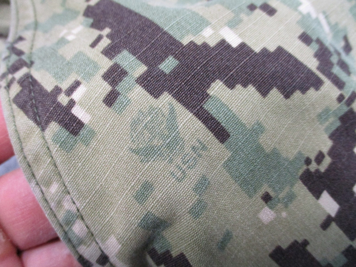 USGI US Navy NWU Type III AOR2 Woodland Camo Trousers XL Long 8405-01-574-7750