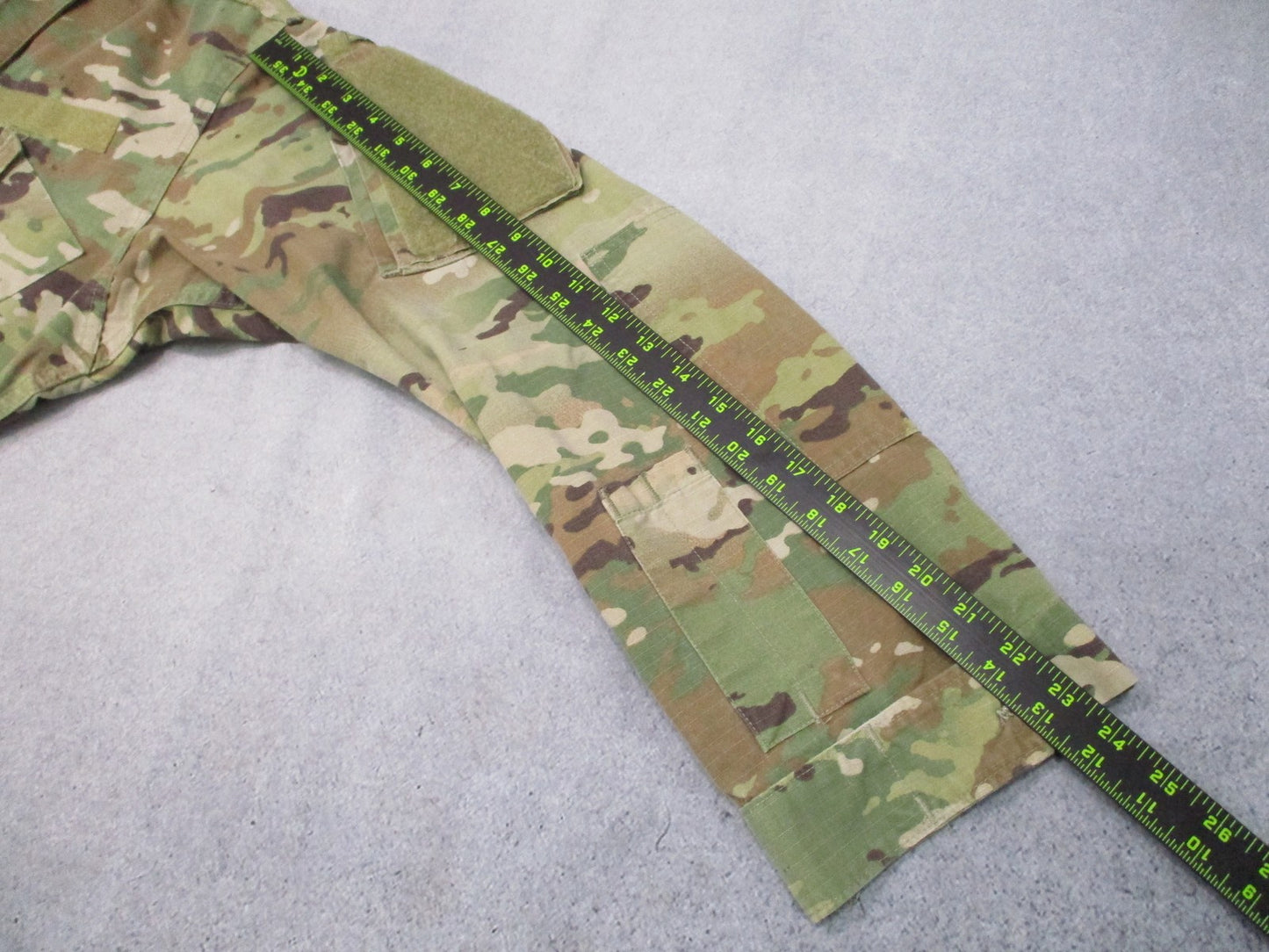 Genuine US Army ACU Coat OCP Scorpion W2 Camo Medium Regular Ripstop Uniform