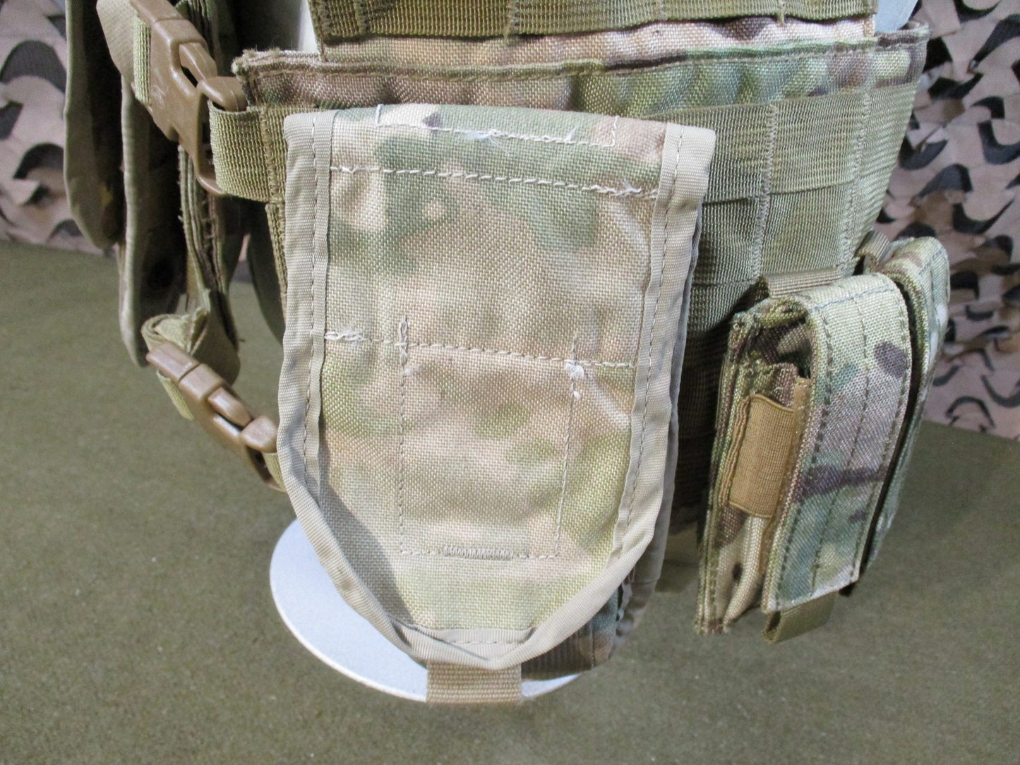 US Military DFLCS V2 MOLLE Tactical Chest Rig Multicam Medium Complete Set w/ Pouches