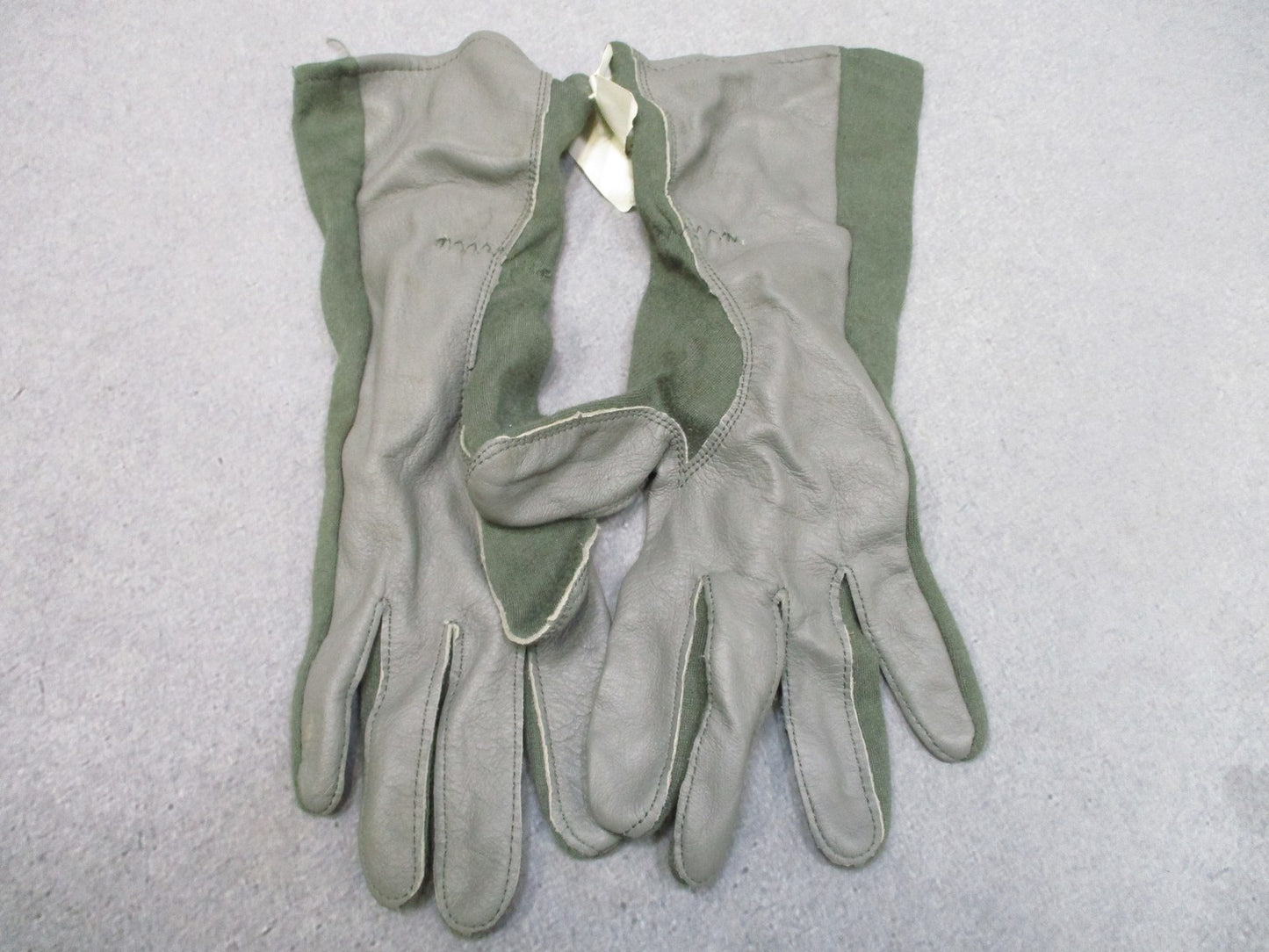 US Military Summer Flyers Gloves Type GS/FRP-2 Size 11 Flame Resistant Leather