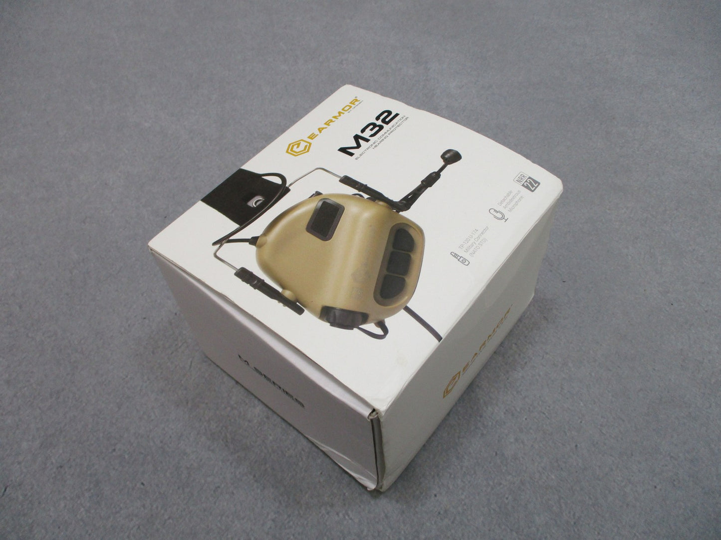 EARMOR M32 Electronic Communication Hearing Protector w/ Mic - Tan - Used