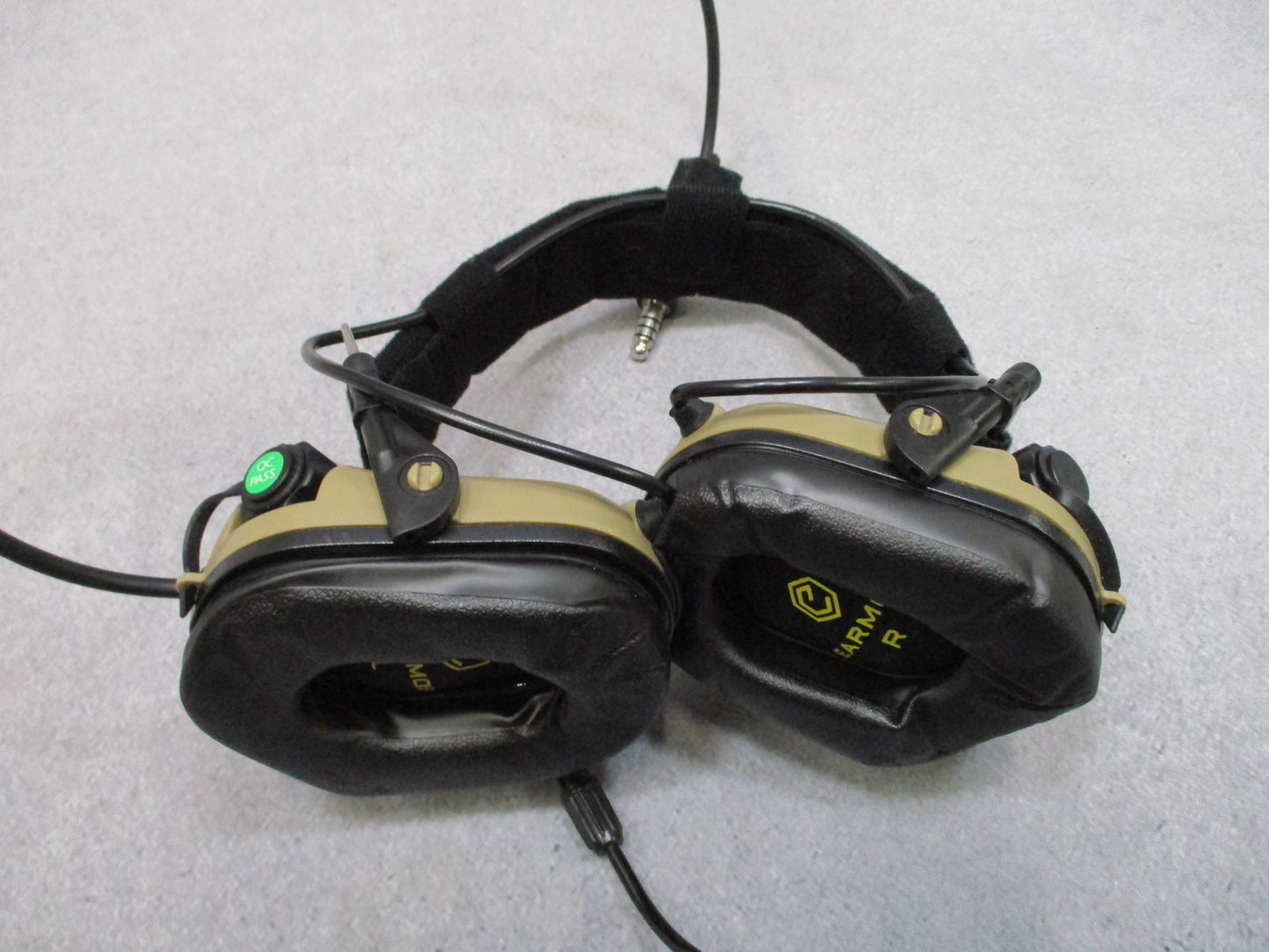 EARMOR M32 Electronic Communication Hearing Protector w/ Mic - Tan - Used