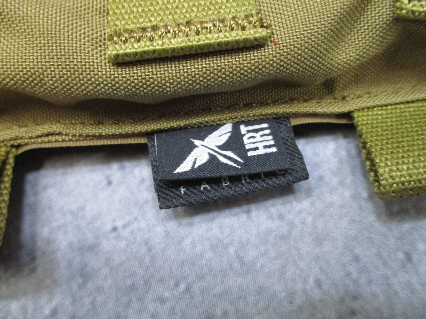 HRT Tactical Gear Triple 5.56/.223 Placard Coyote Brown Mag Pouch Bungee Closure