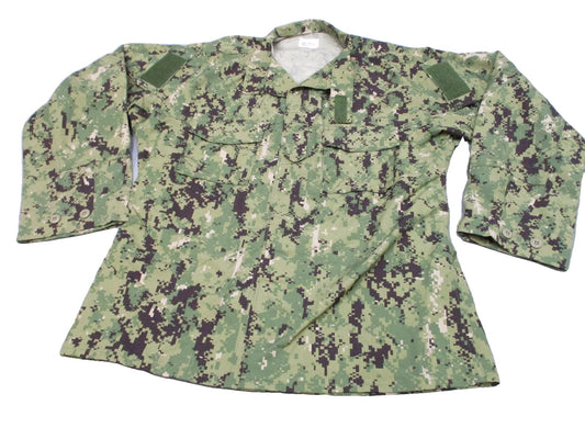 USN Navy Working Uniform Type III Jacket L/L Digital Camo Ripstop AOR2