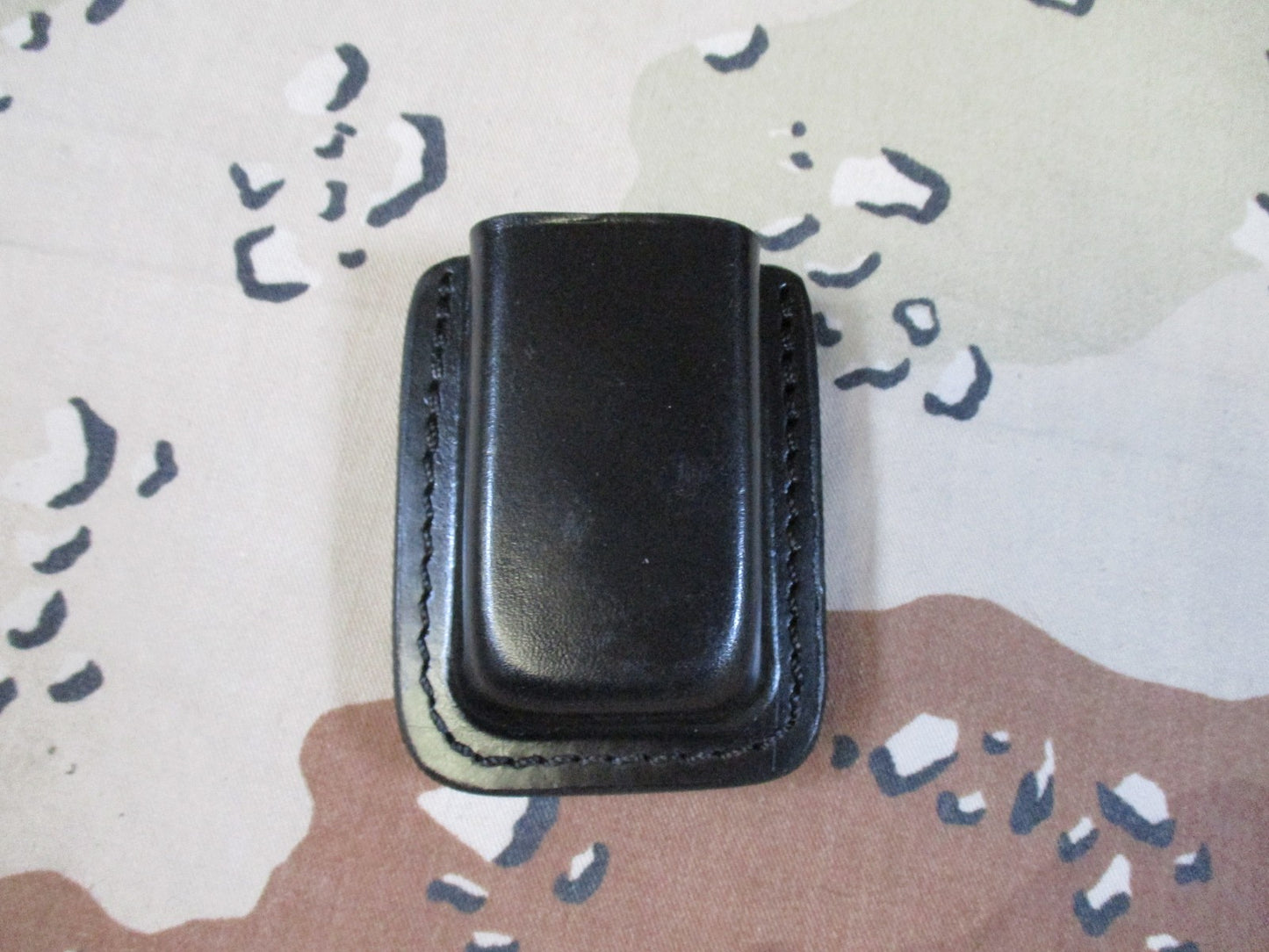 1836 Leather Single Magazine Carrier Clip-On Ruger SR9 XDS 9mm Ambidextrous New