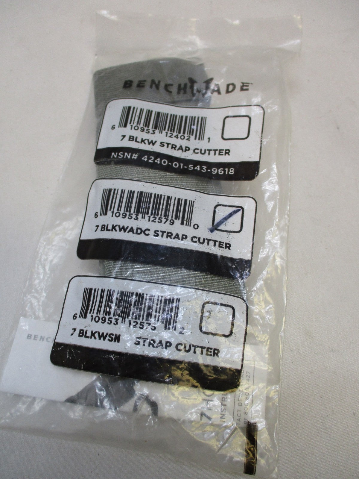 NEW BENCHMADE 7 STRAP SEATBELT CUTTER SAFETY HOOK KNIFE FOLIAGE GREEN ACU SHEATH