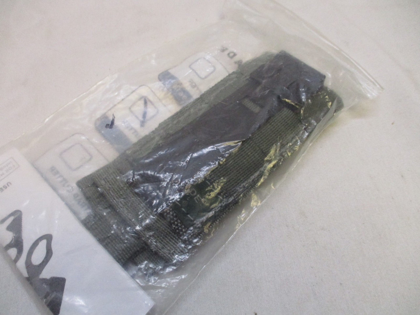 NEW BENCHMADE 7 STRAP SEATBELT CUTTER SAFETY HOOK KNIFE FOLIAGE GREEN ACU SHEATH