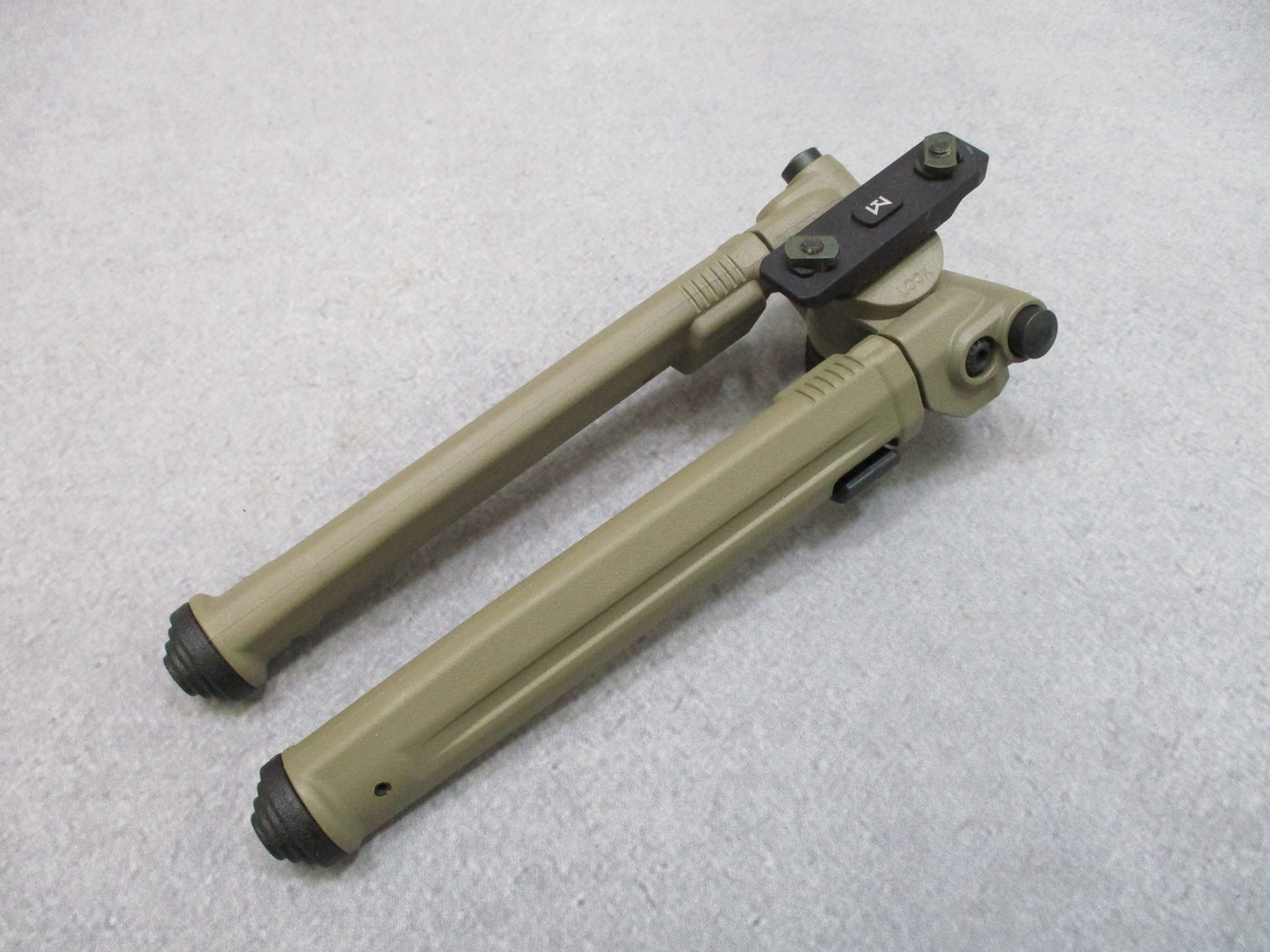 Magpul MAG933 Bipod for M-LOK FDE - New Open Box - Tan