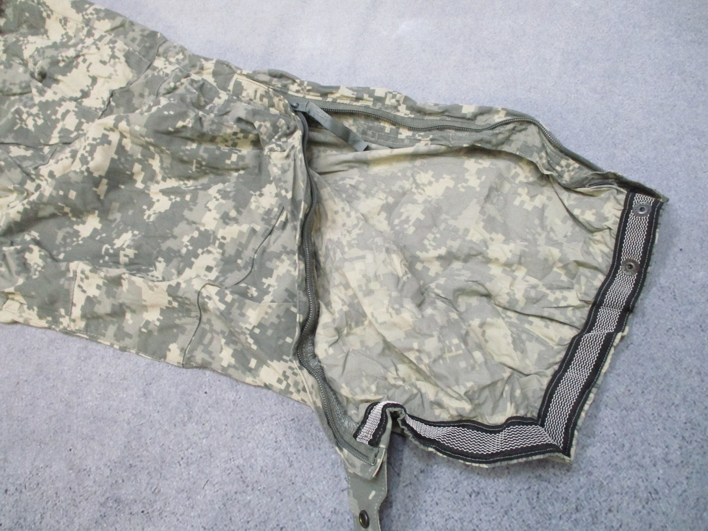 US Army ECWCS Soft Shell Cold Weather Trousers ACU Digital Camo XXL-L New