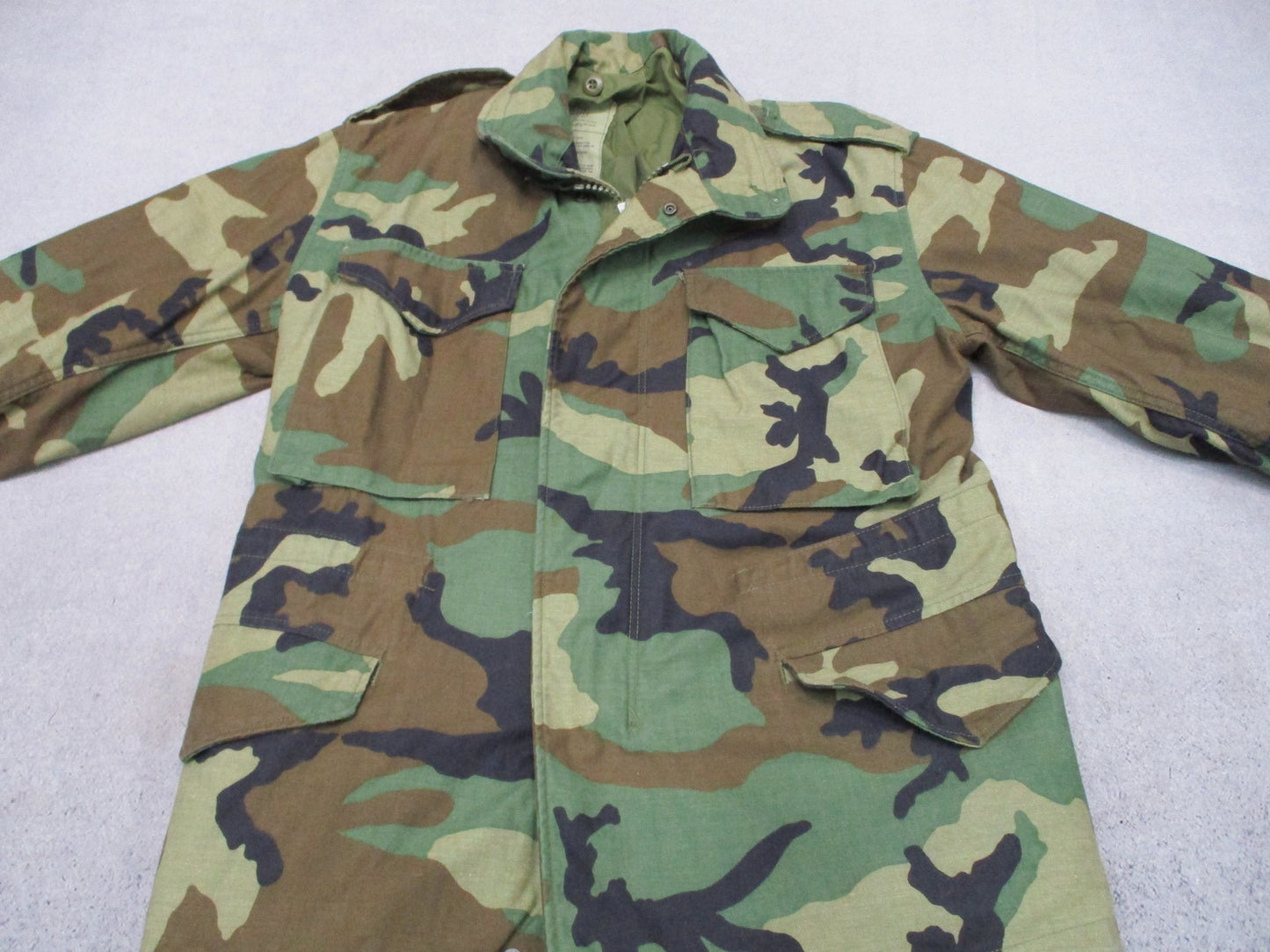 USGI M65 Woodland Field Jacket Small Short Centre MFG 8415-01-099-7830 Army Coat