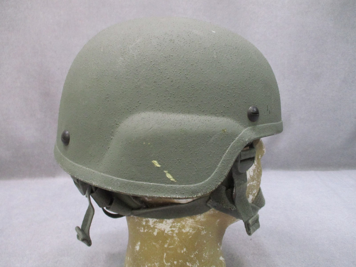 BAE ARMY ADVANCED COMBAT HELMET MADE W/ KEVLAR ACH MEDIUM 8470-01-523-0070 USED