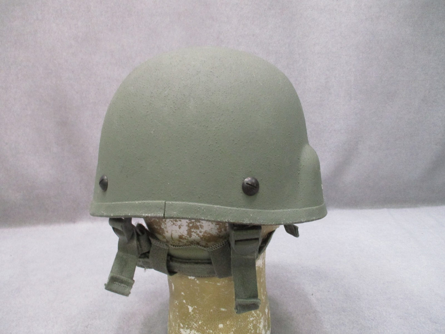 BAE ARMY ADVANCED COMBAT HELMET MADE W/ KEVLAR ACH MEDIUM 8470-01-523-0070 USED
