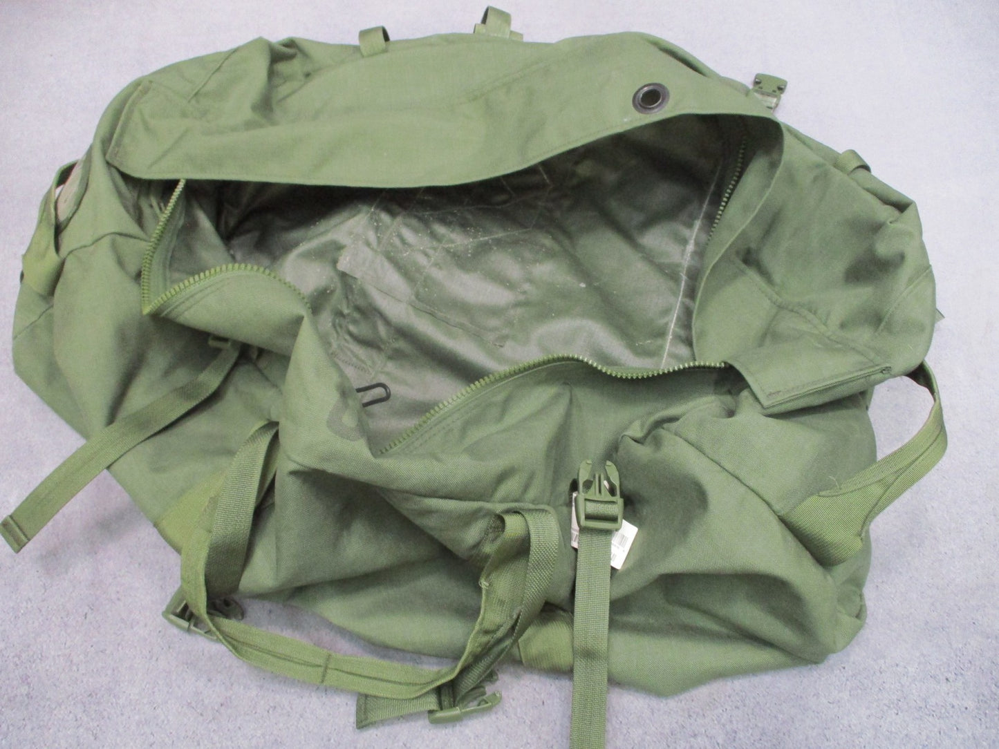 US Military Surplus Duffel Bag Olive Drab Heavy Duty Tactical Gear Side Zipper