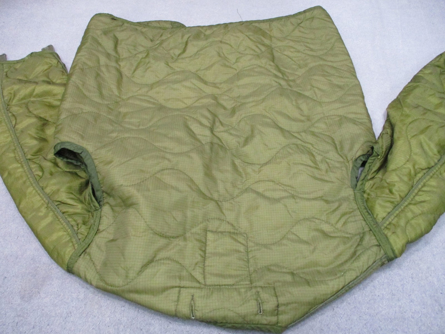 Vintage US Military M-65 Field Coat Liner Olive Drab Quilted Jacket Insert Small