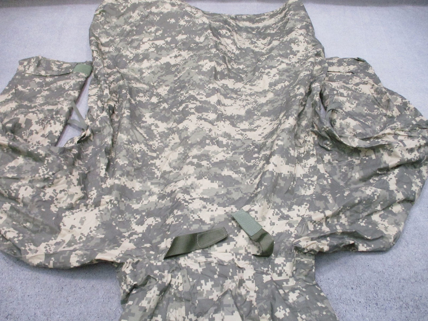 US Military Improved Rainsuit Parka UCP Digital Camo Medium Waterproof Jacket