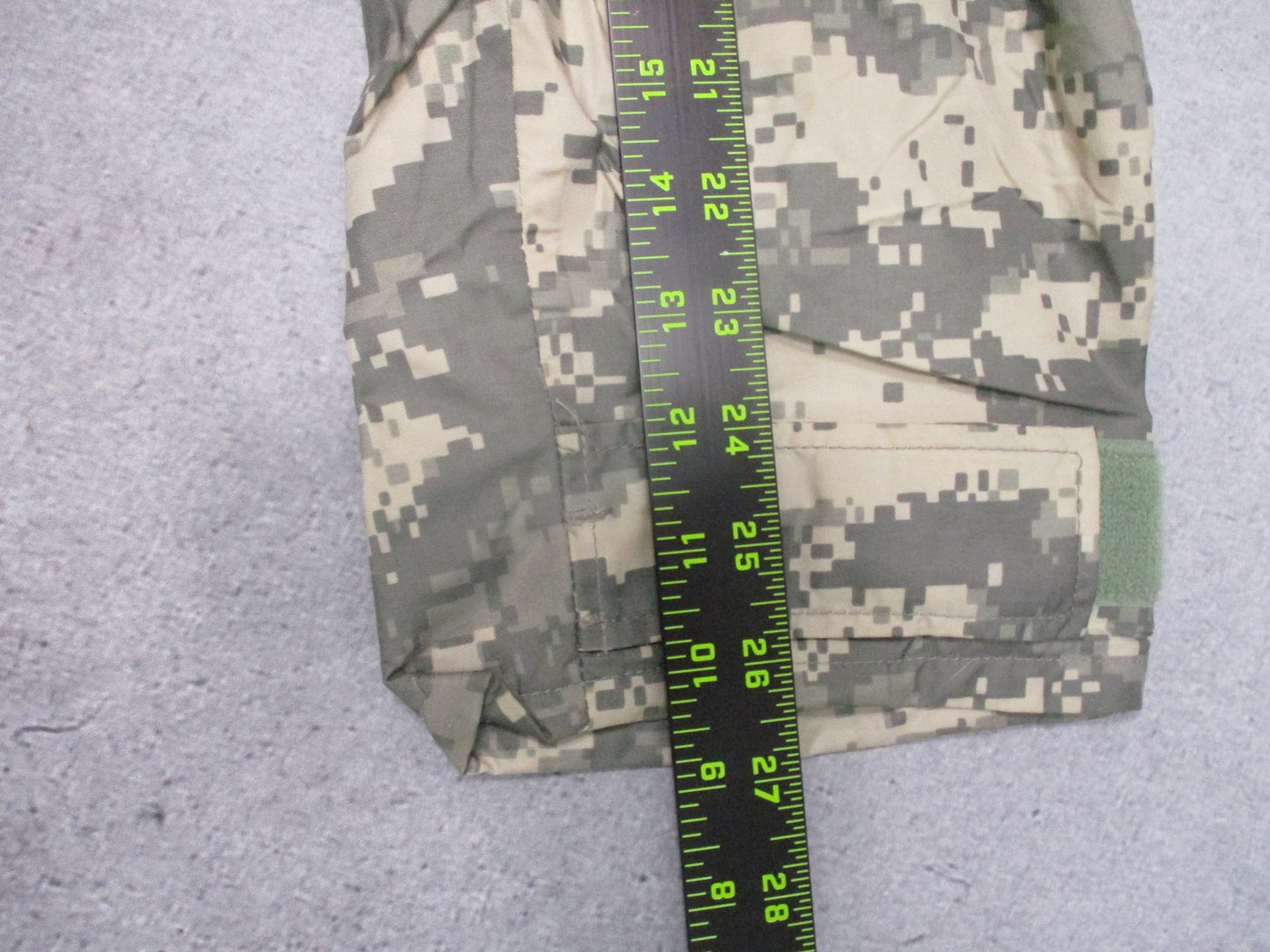 US Military Improved Rainsuit Parka UCP Digital Camo Medium Waterproof Jacket