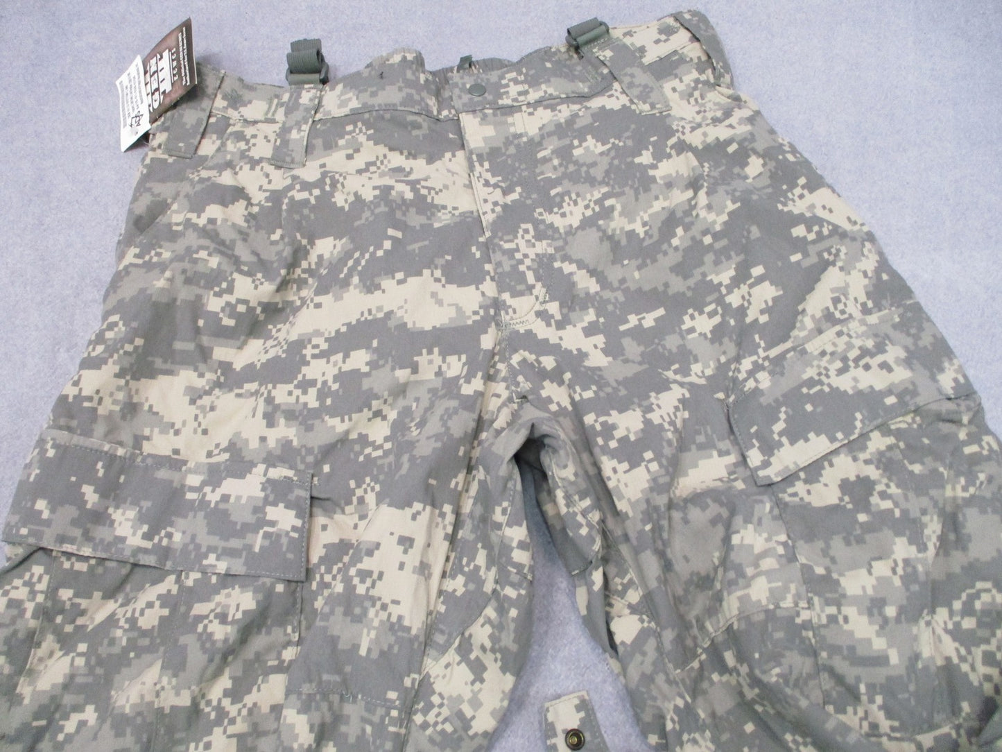 US Army Gen III Level 5 Soft Shell Trousers Medium Regular Digital Camo New Tags