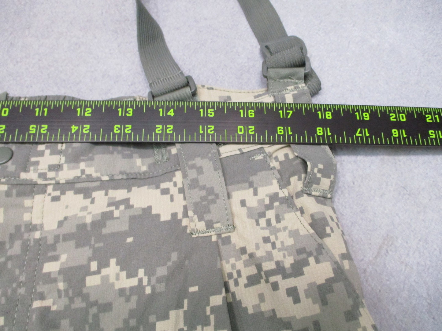 US Army Gen III Level 5 Soft Shell Trousers Medium Regular Digital Camo New Tags