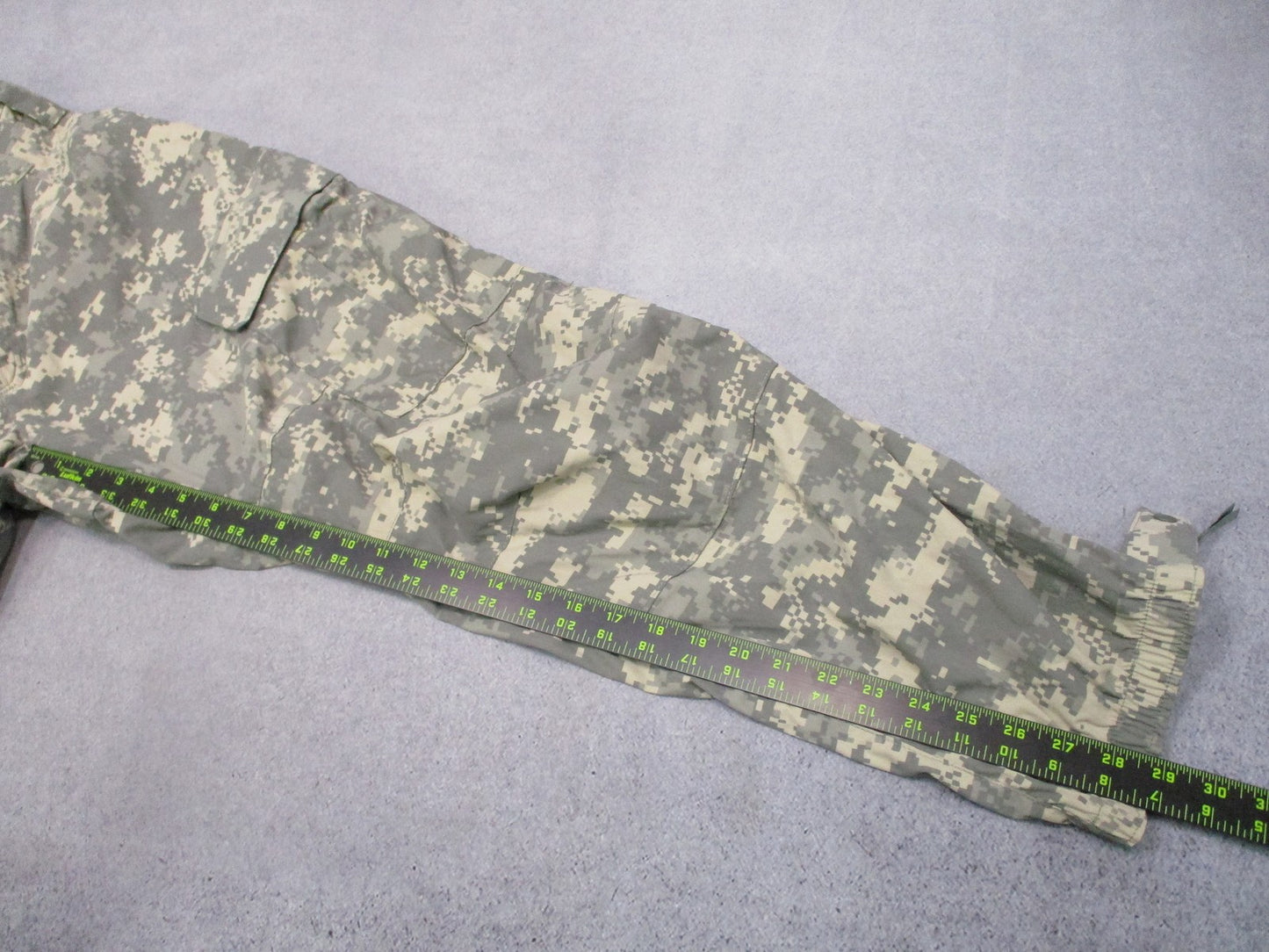 US Army Gen III Level 5 Soft Shell Trousers Medium Regular Digital Camo New Tags
