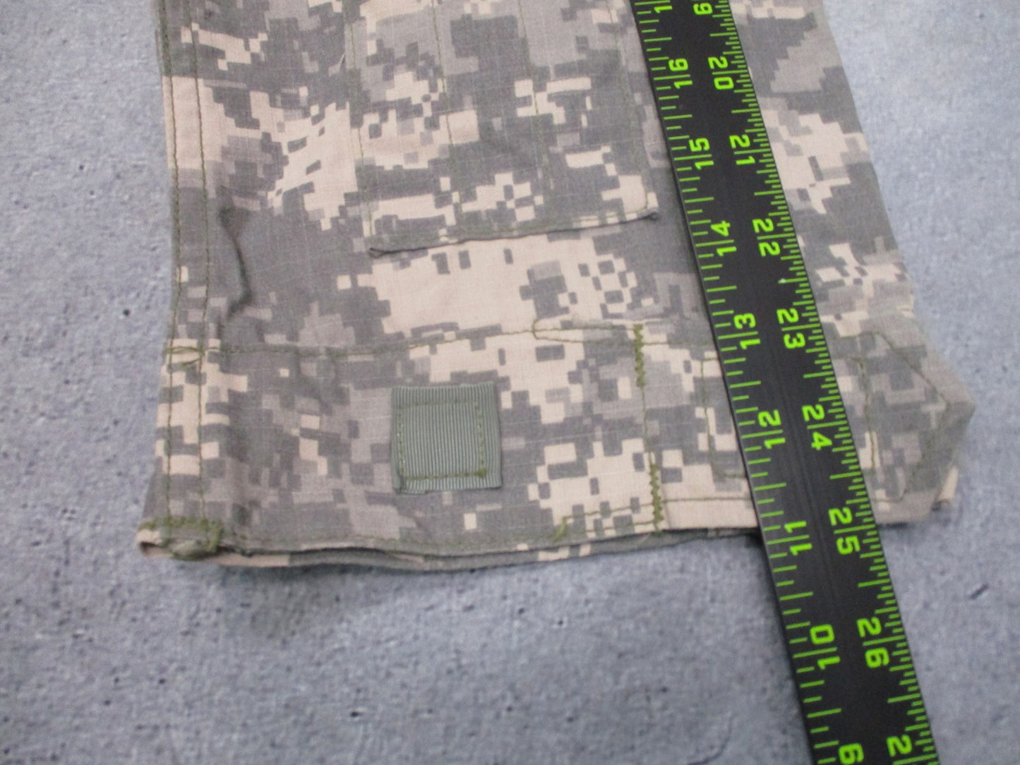 US Military ACU Coat Large Regular Digital Camo Flame Resistant Uniform Jacket