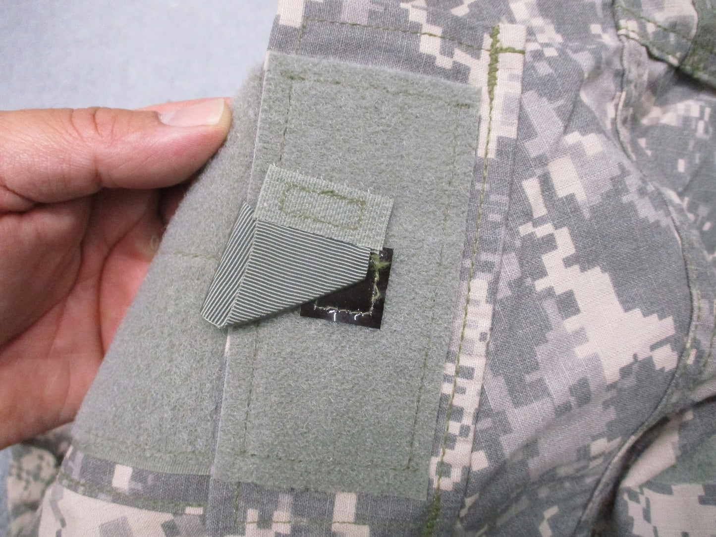 US Military ACU Coat Large Regular Digital Camo Flame Resistant Uniform Jacket