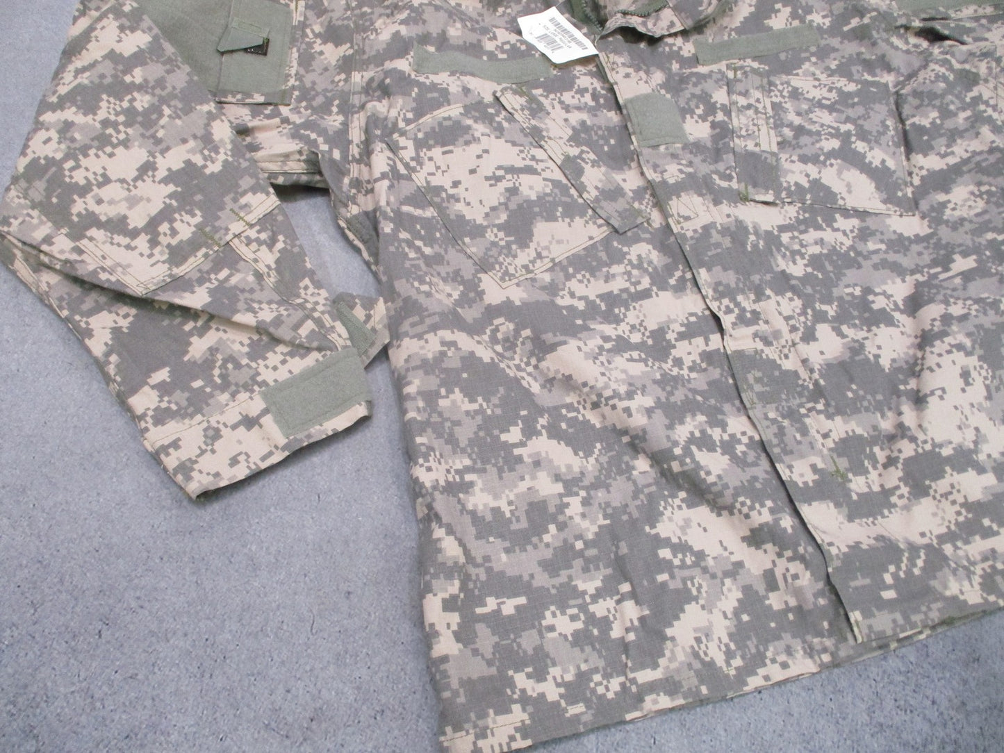 US Military ACU Coat Large Regular Digital Camo Flame Resistant Uniform Jacket
