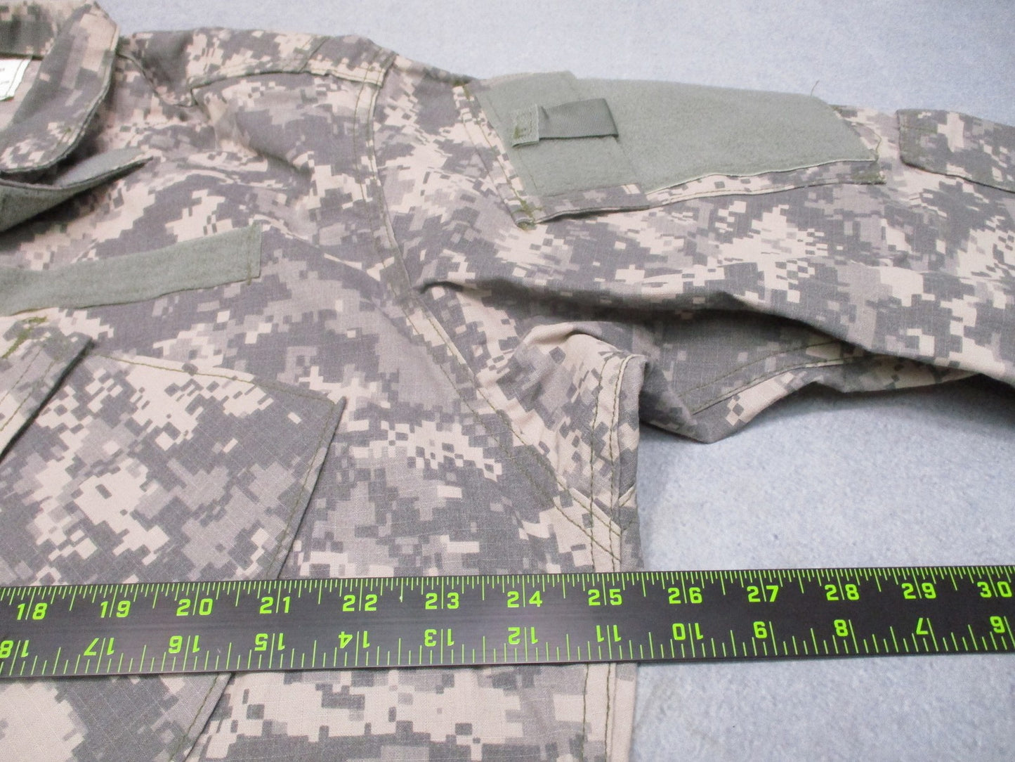US Military ACU Coat Large Regular Digital Camo Flame Resistant Uniform Jacket