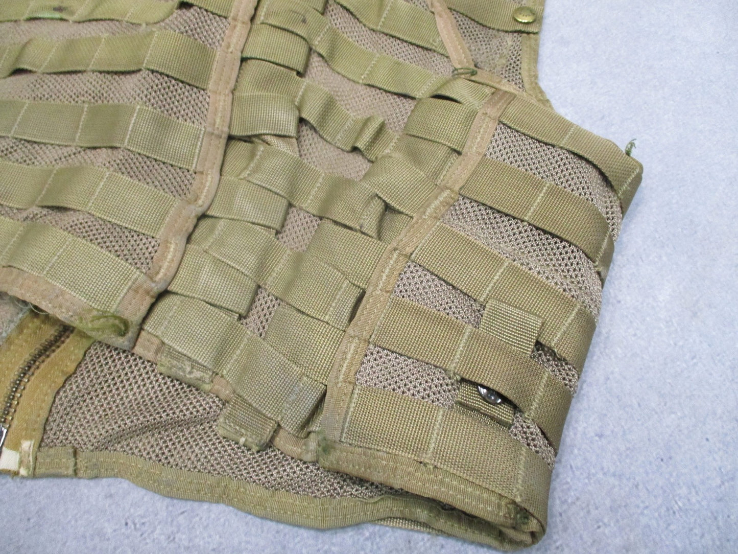 USGI CMU-36/P Aircrew Survival Vest Coyote Brown MOLLE Scovill Zipper