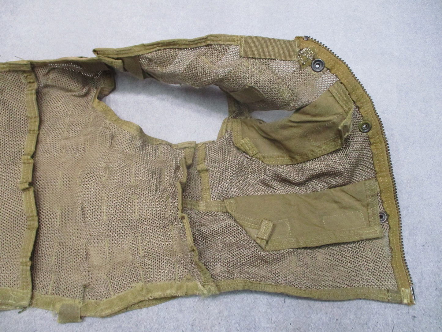USGI CMU-36/P Aircrew Survival Vest Coyote Brown MOLLE Scovill Zipper