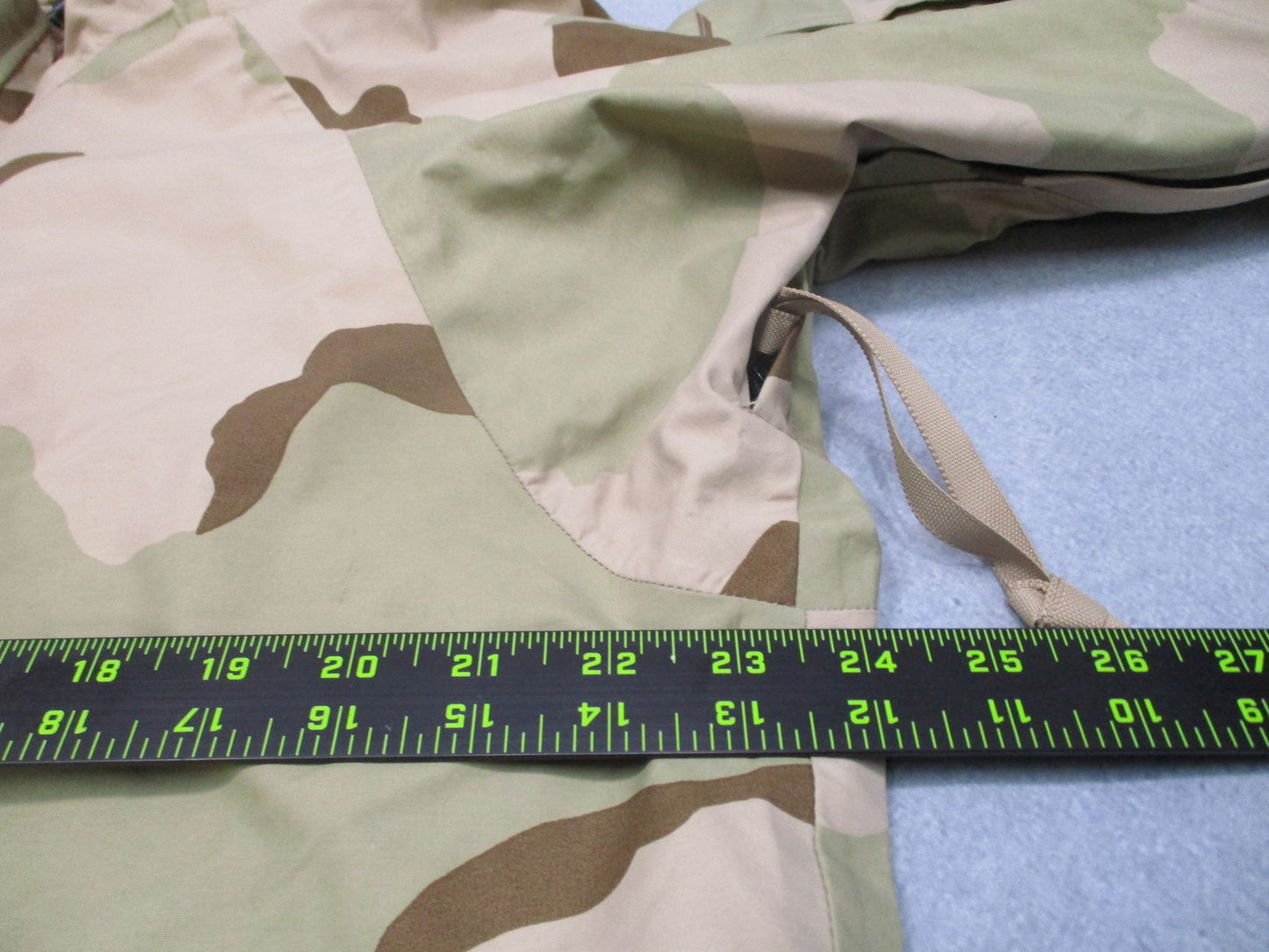 USGI Cold Weather Parka DCU Desert Camo Medium Regular NSN 8415-01-470-1953