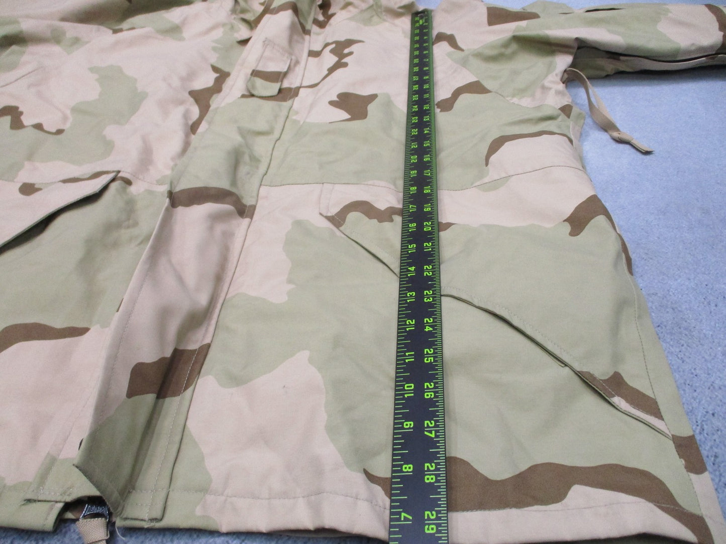 USGI Cold Weather Parka DCU Desert Camo Medium Regular NSN 8415-01-470-1953