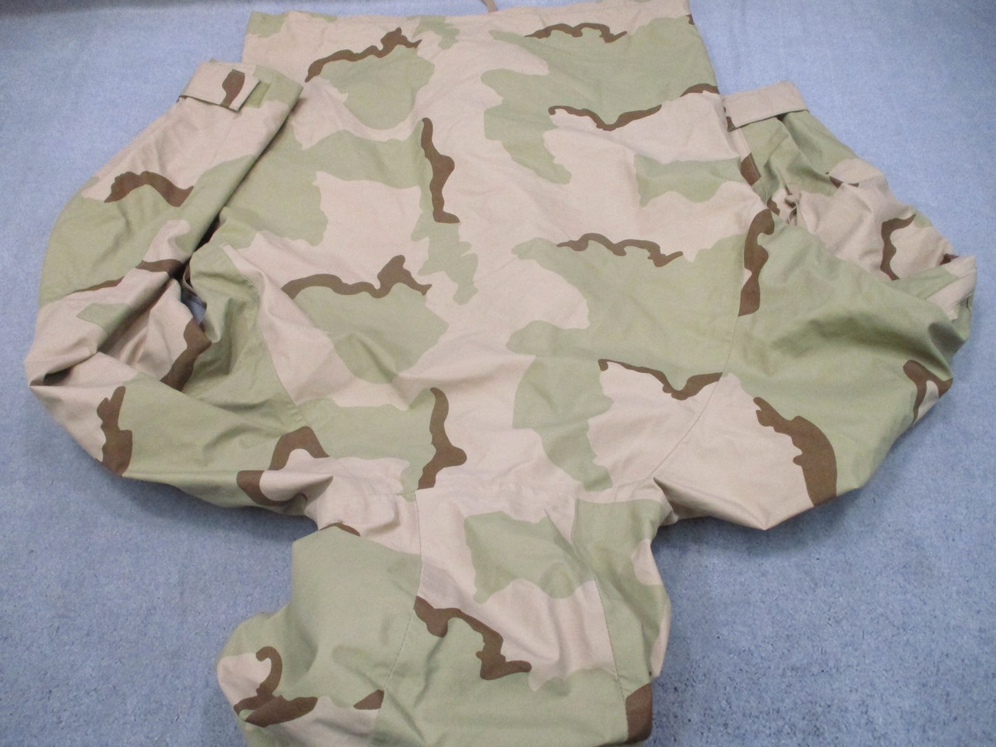 USGI Cold Weather Parka DCU Desert Camo Medium Regular NSN 8415-01-470-1953