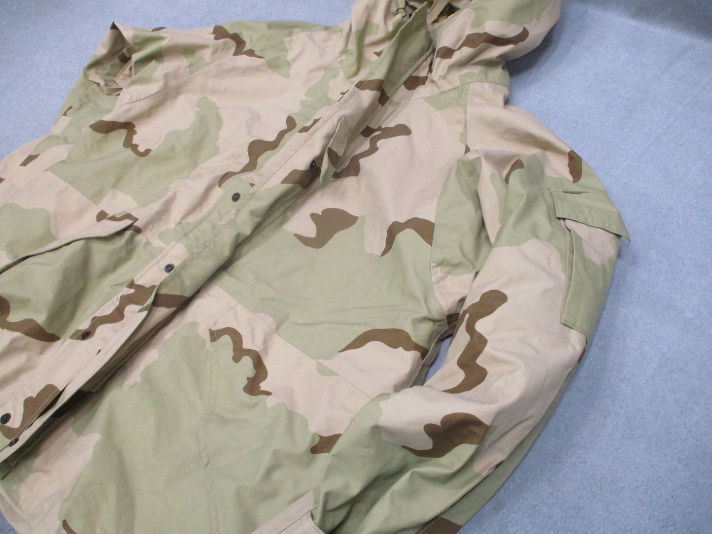 USGI Cold Weather Parka DCU Desert Camo Medium Regular NSN 8415-01-470-1953