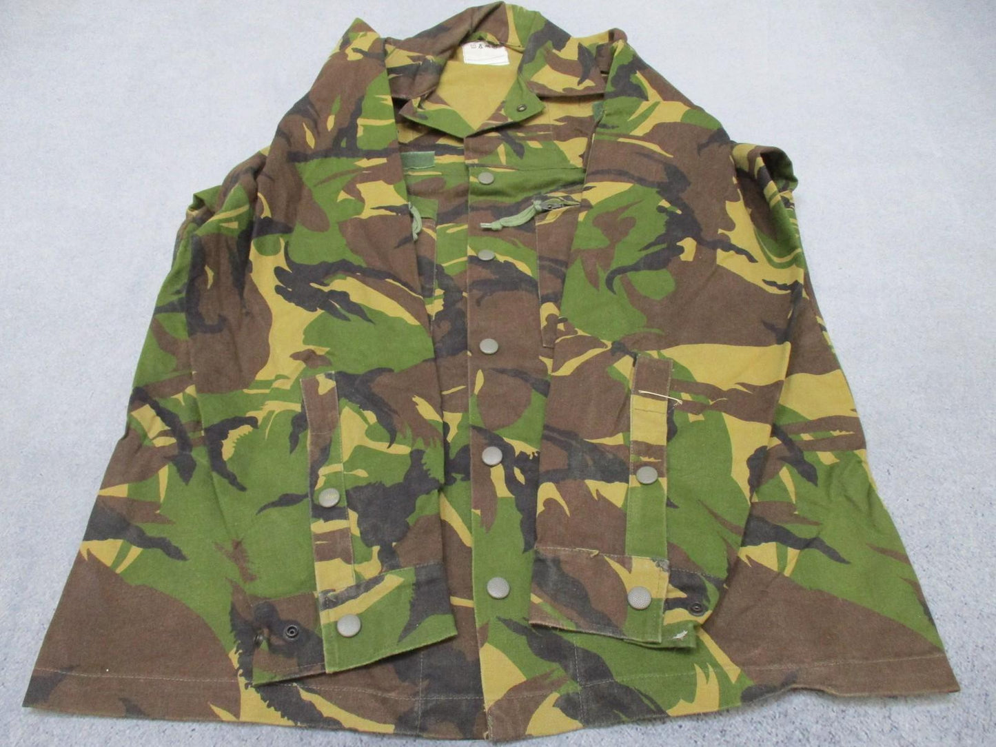 Dutch Army Field Shirt DPM Woodland Camo Button Up Military Jacket Medium