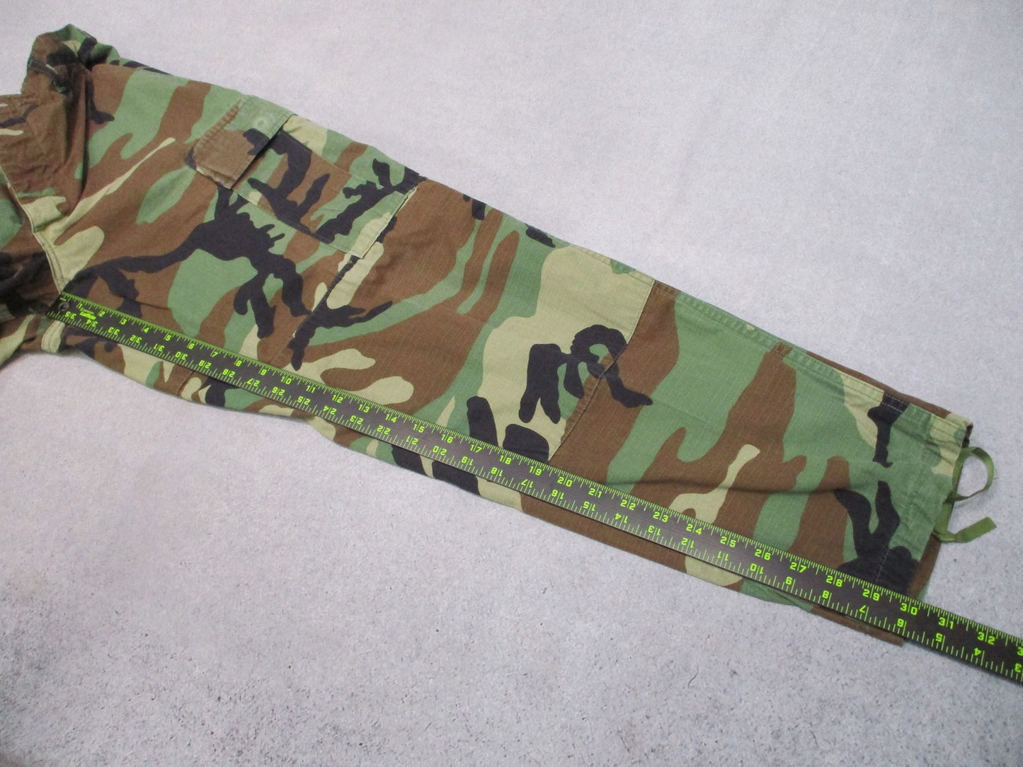 Vintage Propper US Military Woodland Camo BDU Combat Trousers Small Short