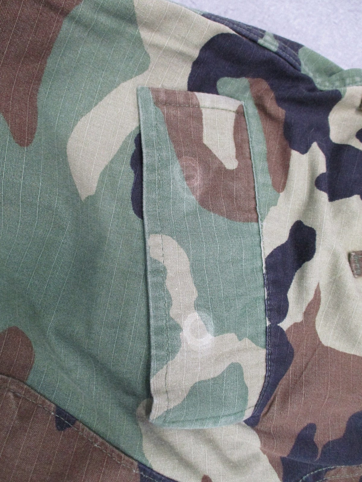 Vintage Propper US Military Woodland Camo BDU Combat Trousers Small Short