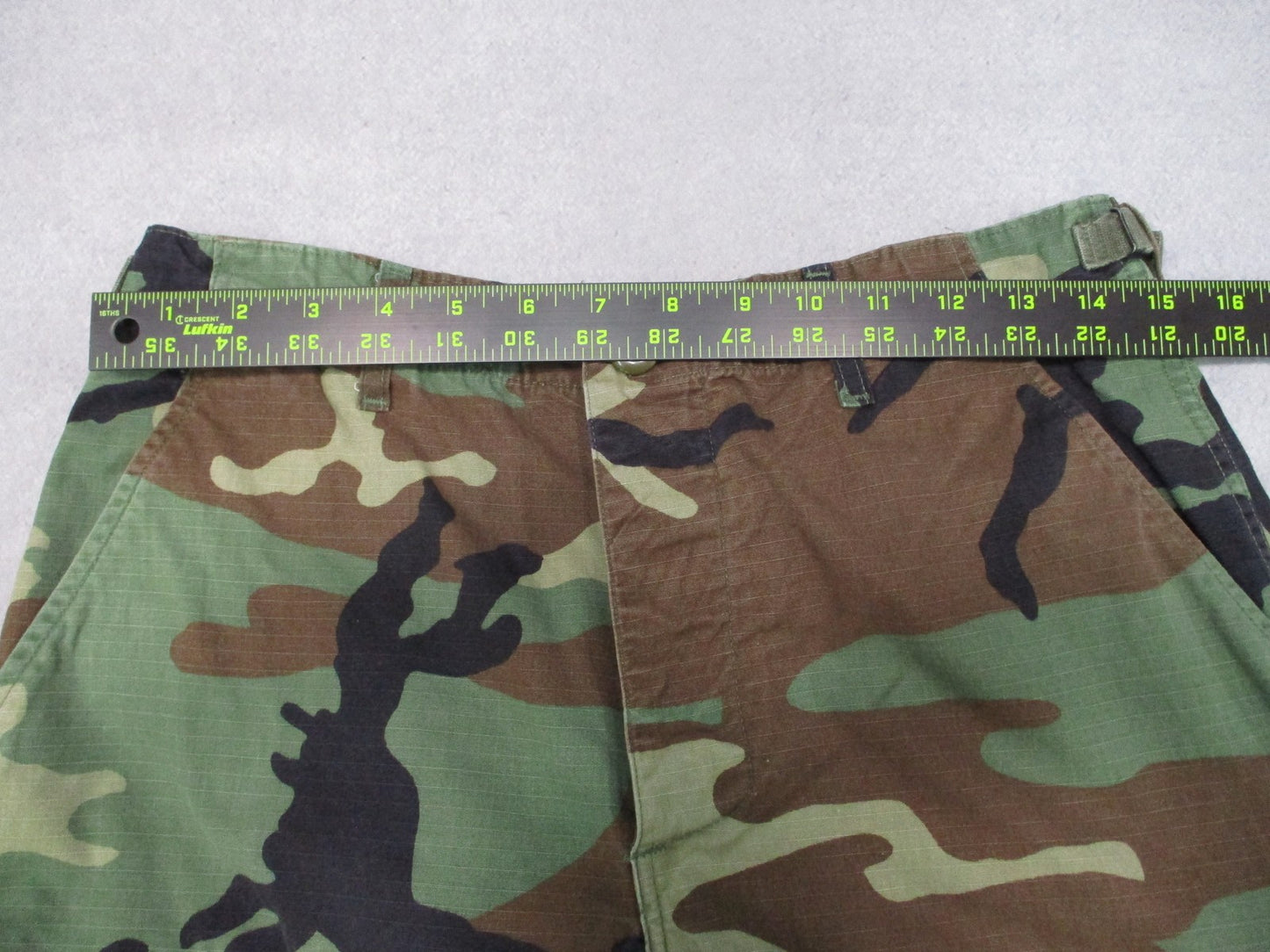 Vintage Propper US Military Woodland Camo BDU Combat Trousers Small Short