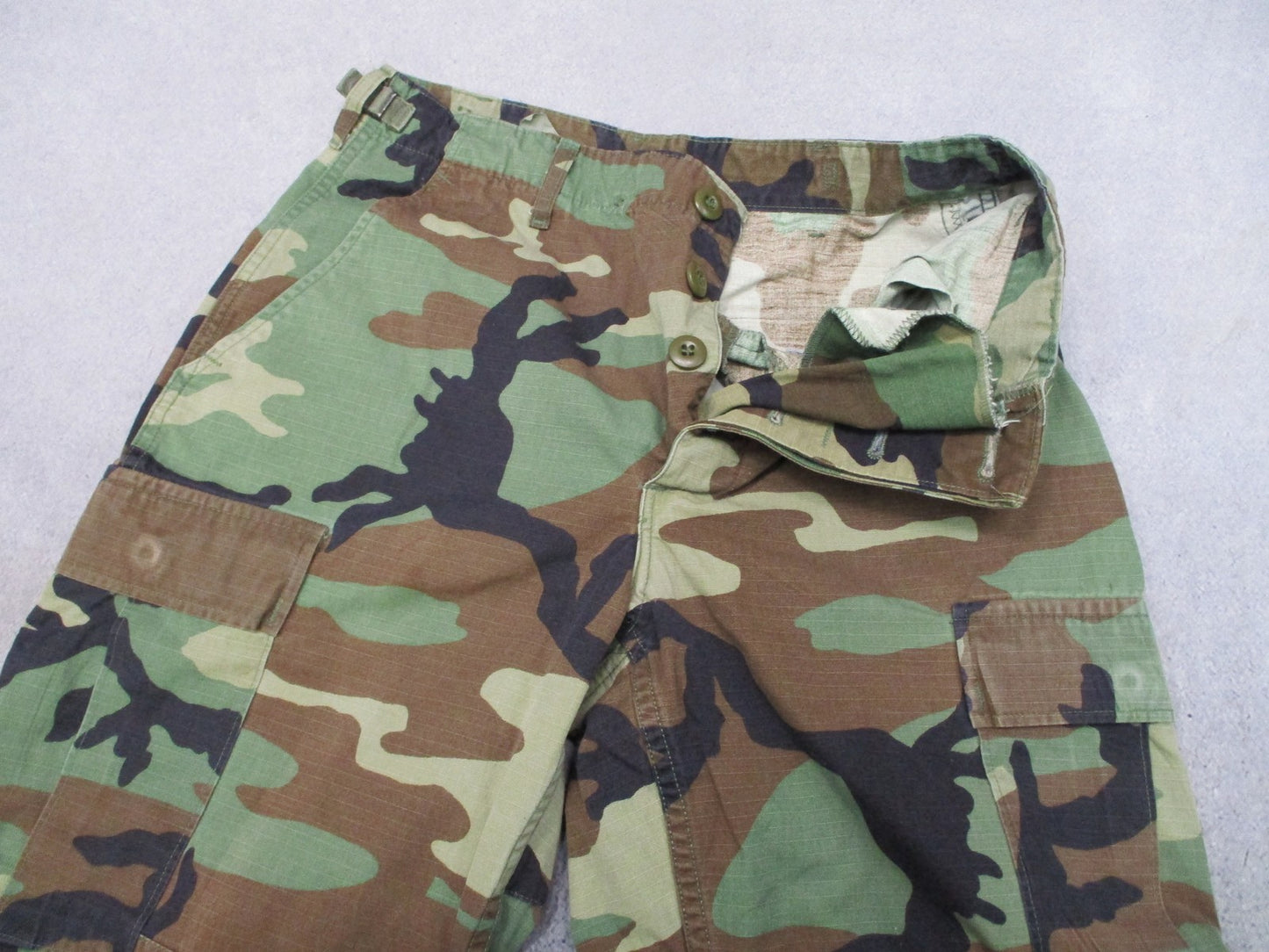 Vintage Propper US Military Woodland Camo BDU Combat Trousers Small Short