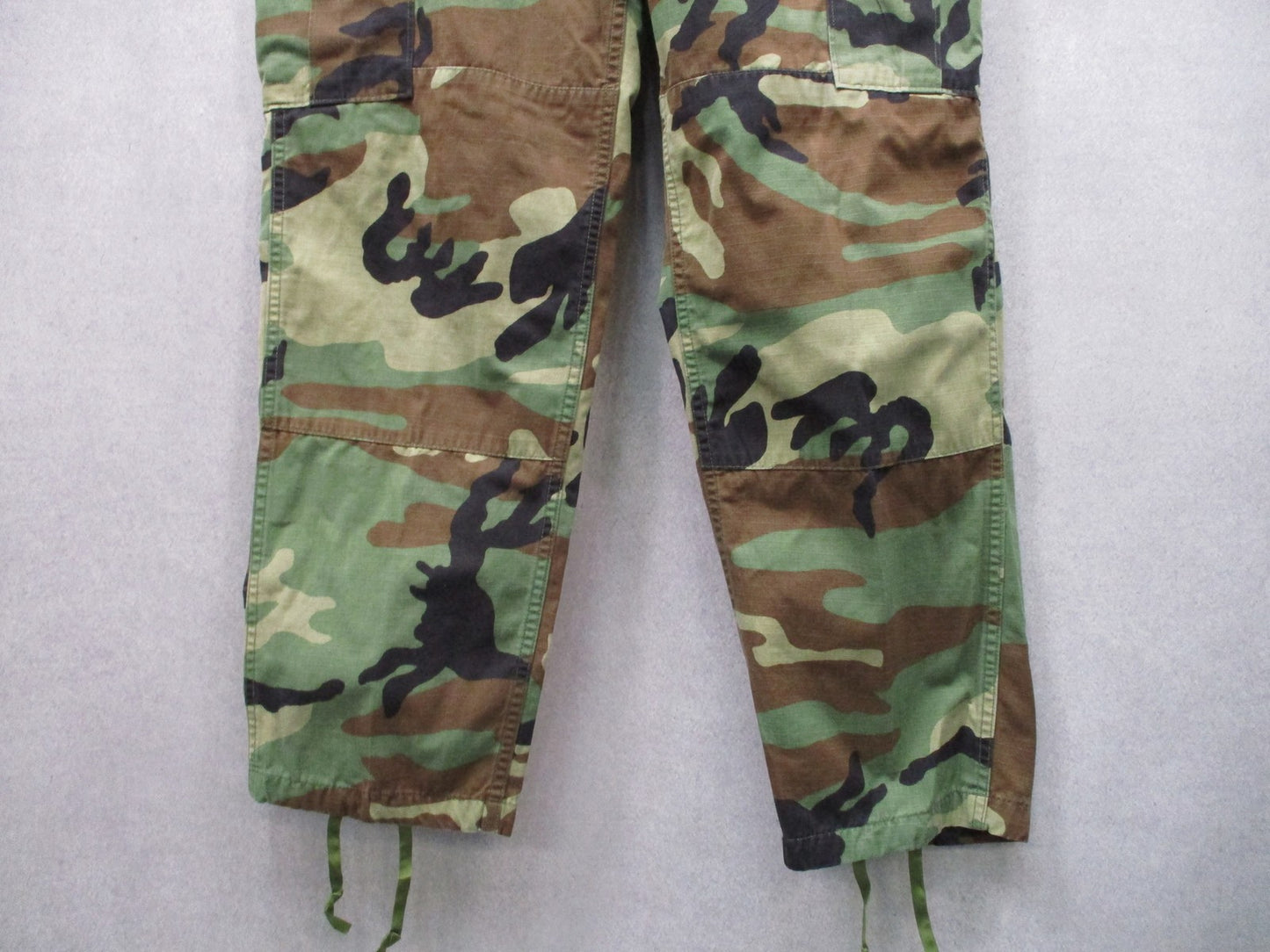 Vintage Propper US Military Woodland Camo BDU Combat Trousers Small Short
