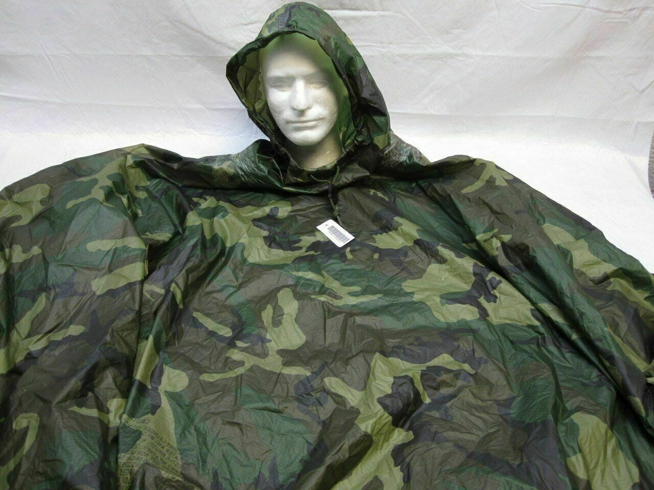 NEW USGI WOODLAND MILITARY PONCHO WET WEATHER RAIN GEAR 8405-01-100-0976