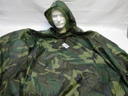 NEW USGI WOODLAND MILITARY PONCHO WET WEATHER RAIN GEAR 8405-01-100-0976