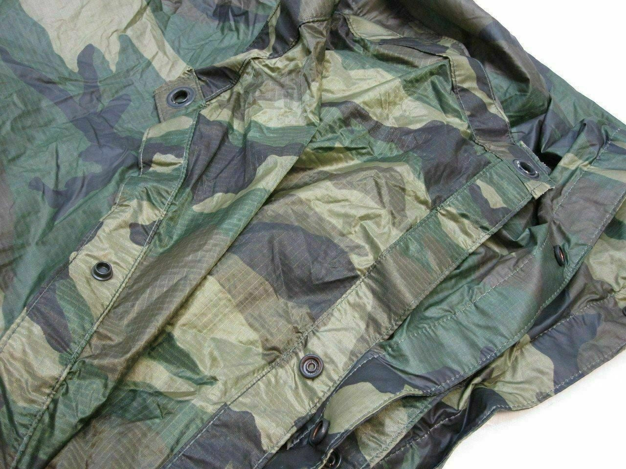NEW USGI WOODLAND MILITARY PONCHO WET WEATHER RAIN GEAR 8405-01-100-0976