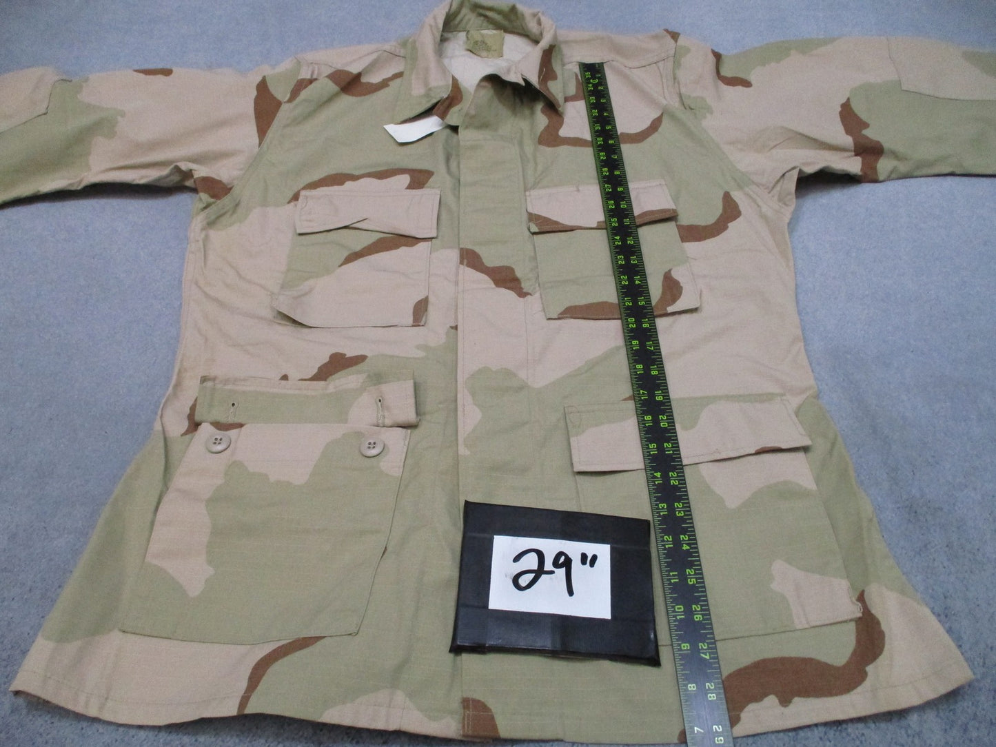 US Military Desert Camo Combat Coat Jacket Medium Regular 50% Nylon Cotton DCUs