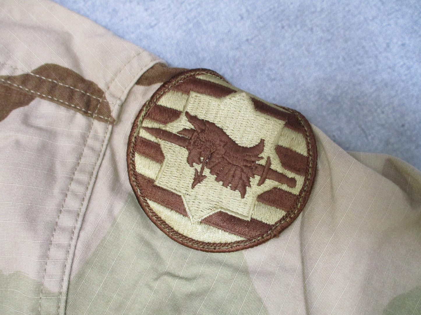 US Army DCU Desert Camo Combat Coat Jacket Medium-Long 89th MP Brigade 42nd MP