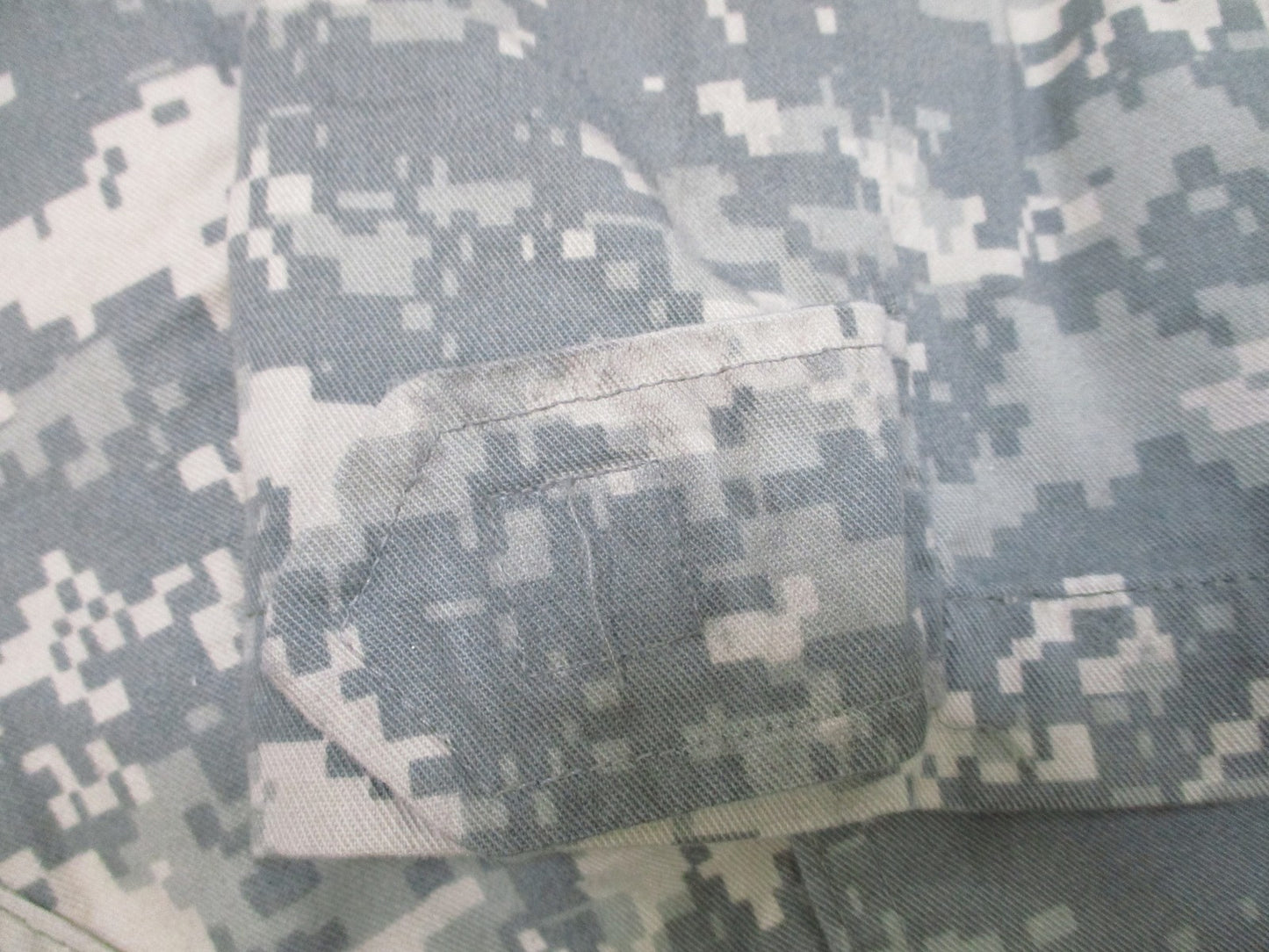 US Military Coveralls Mechanics X-Large Digital Camo Print Type III Used