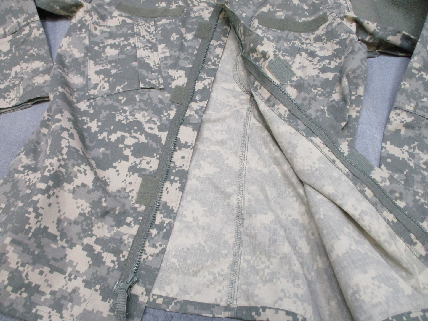 New U.S. Army ACU Jacket Digital Camo Uniform Coat 33-LONG UCP Top