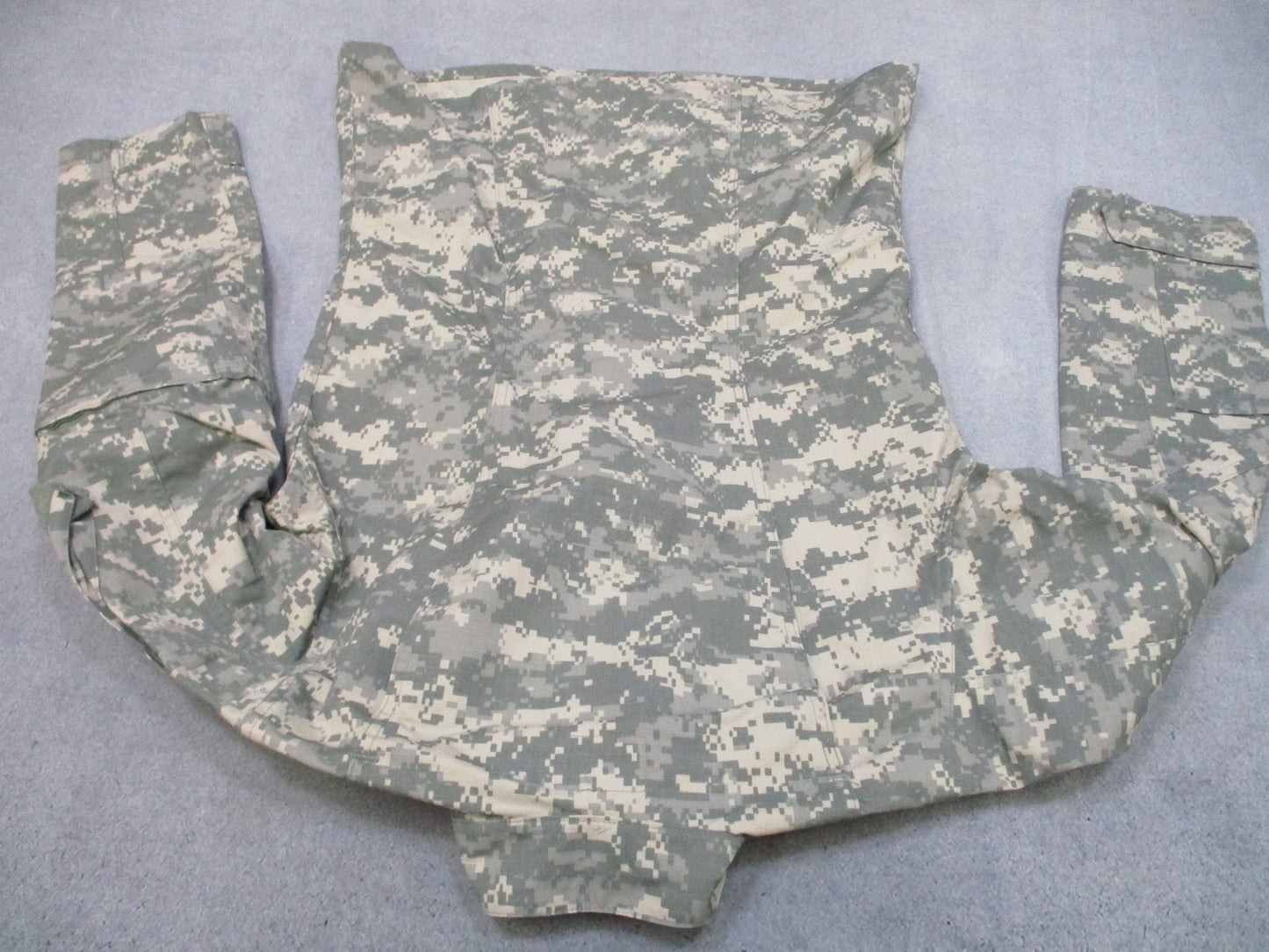 New U.S. Army ACU Jacket Digital Camo Uniform Coat 33-LONG UCP Top